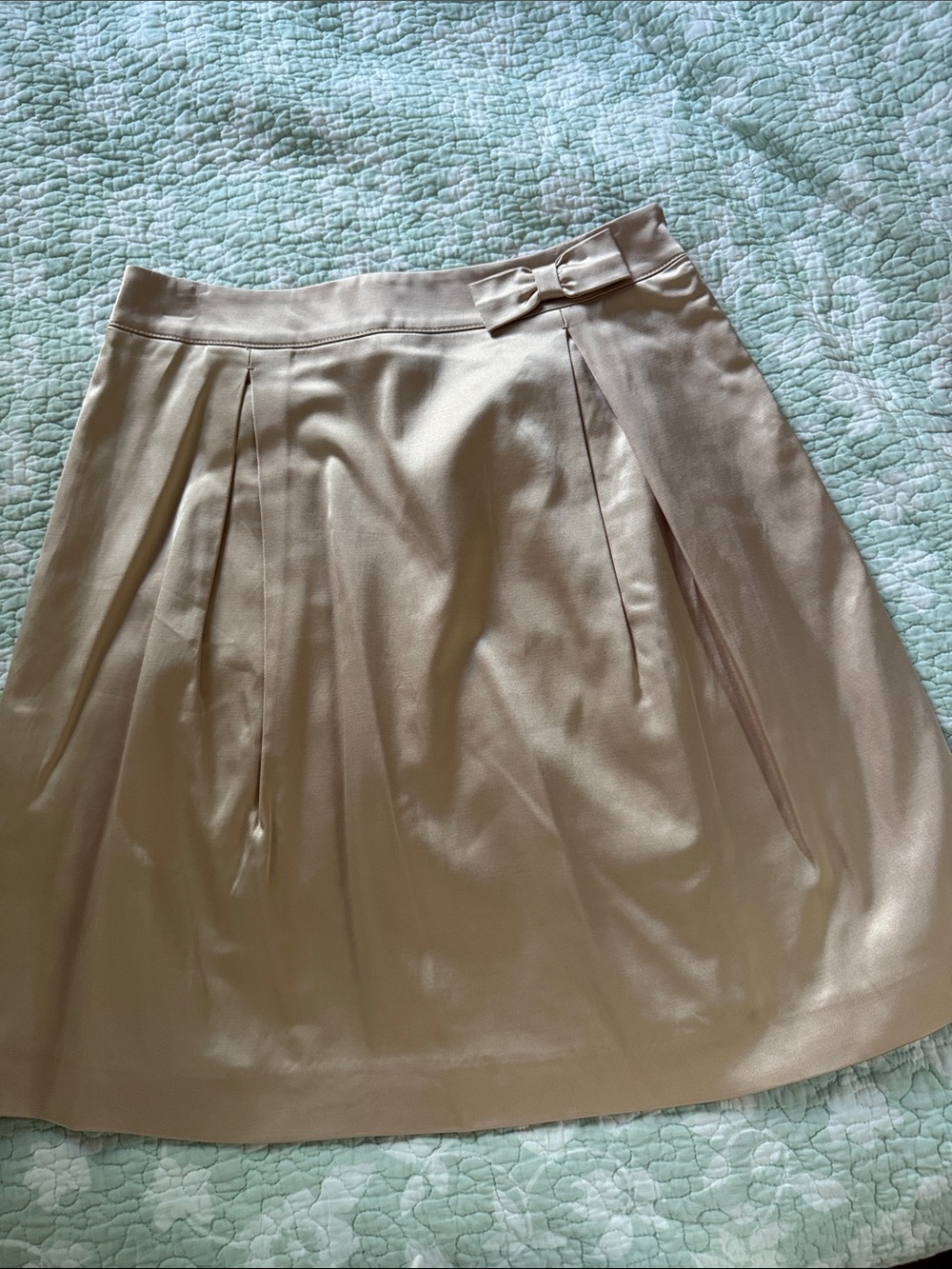NWOT Cream Pleated Circle Skirt with Bow Waist